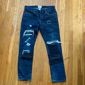 Suite patchwork jeans. Mid-rise. Small amount of stretch. Button fly